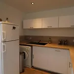 2 Pièces Avec Terrasse - Fr-1-307-237 *
