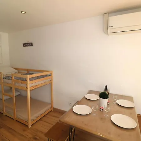 Apartment 2 Pieces Avec Terrasse - Fr-1-307-237 *